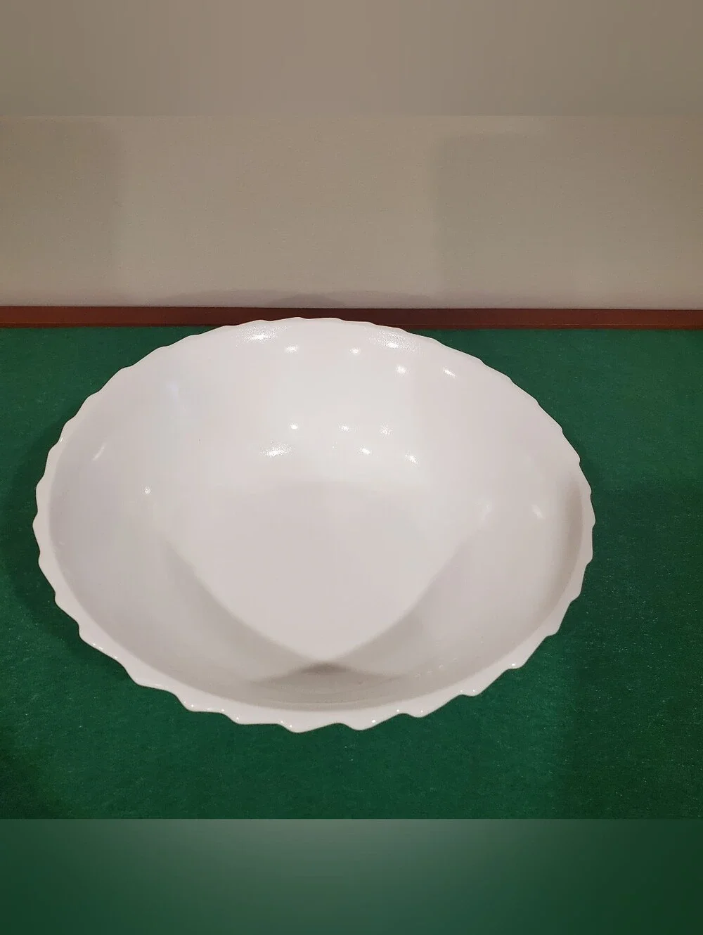 Vintage Weavetex Indiana Glass Basket Weave Milk Glass Bowl 8 3/4